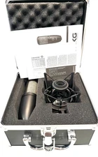 AKG P220 Large Diaphragm Studio Condeser Microphone *TB2