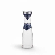 Hand-Blown Glass Pitcher with Spill-Proof Lid | Clear Borosilicate Carafe
