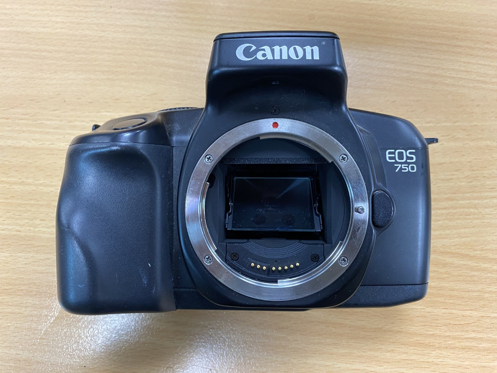 Canon EOS 750 35mm SLR Film Camera Body Only - UNTESTED - SPARES OR REPAIRS