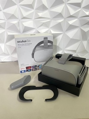 Meta Oculus GO 32GB Virtual Reality Viewer