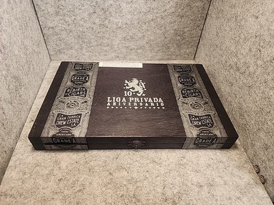 Liga Privada Robusto Aniversario 10 Empty Wood Cigar Box 11.75'' x 7.5'' x 1.25''