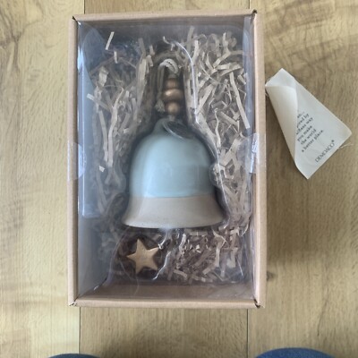 DEMDACO Heldenstern salbeigrün 12 x 3,5 Keramik Steinzeug Deko Glocke NEU
