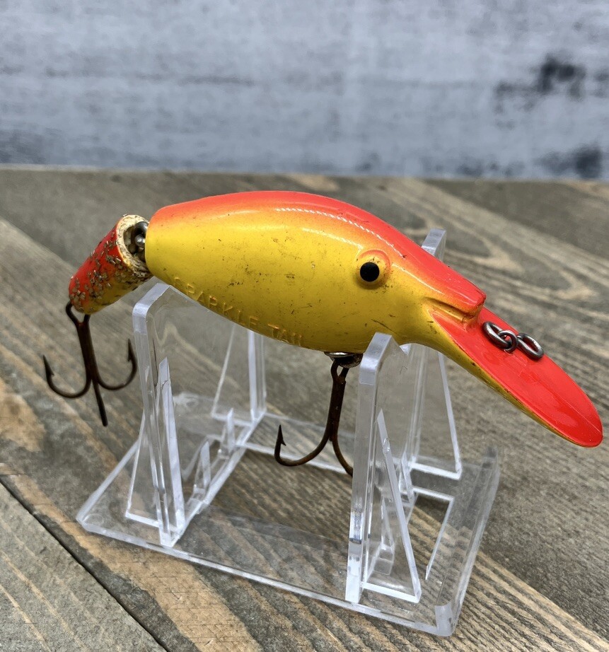 cranked fishing lures CC 6.5" Shake n Crank but always returns back to center Fishing Lures Kit Mixed Including