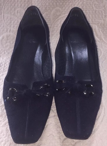 STUART WEITZMAN Black Perforated Suede Kitten Heels Pumps Women's 6 M Bow Shoes - Picture 5 of 9
