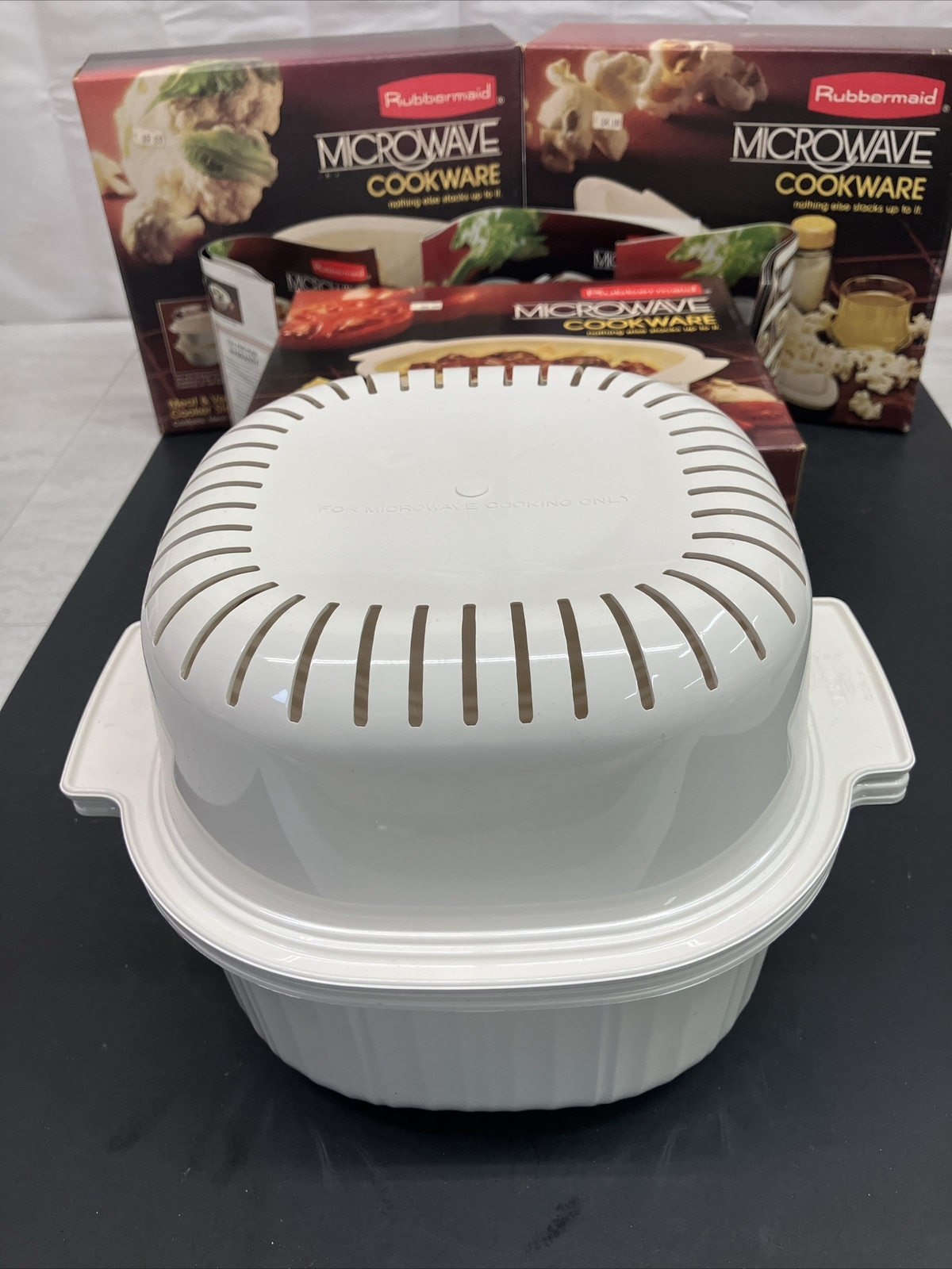 Rubbermaid Microwave Cookware 3QT Casserole Veggie Steamer Popcorn