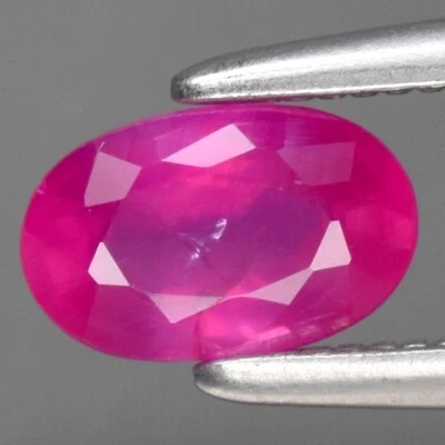 ZERTIFIKAT Inkl.* 0,58ct ovaler natürlicher unbeheizter lila-roter Rubin, Ede... - Bild 1 von 4