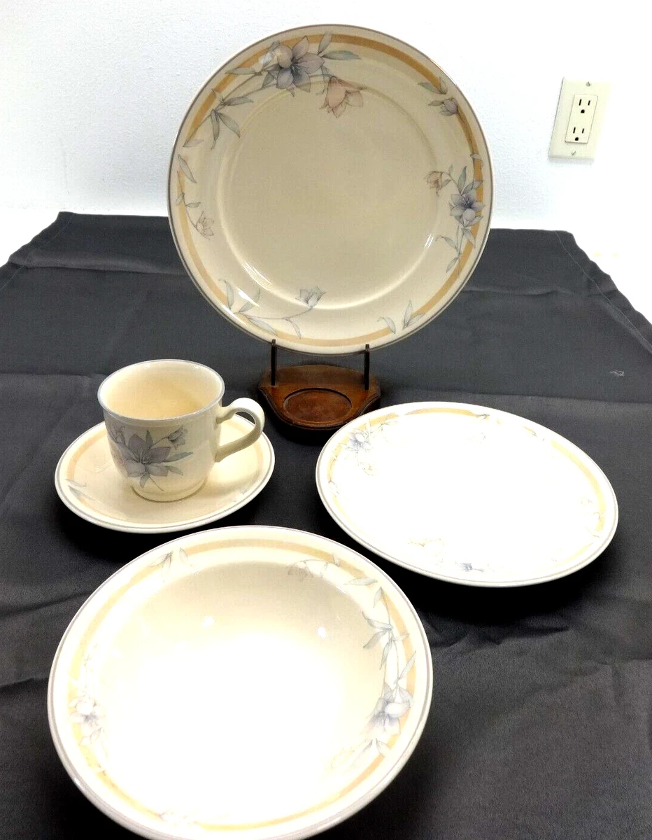 Coalport Bone China - Servizio da tavola (9) - Porcellana