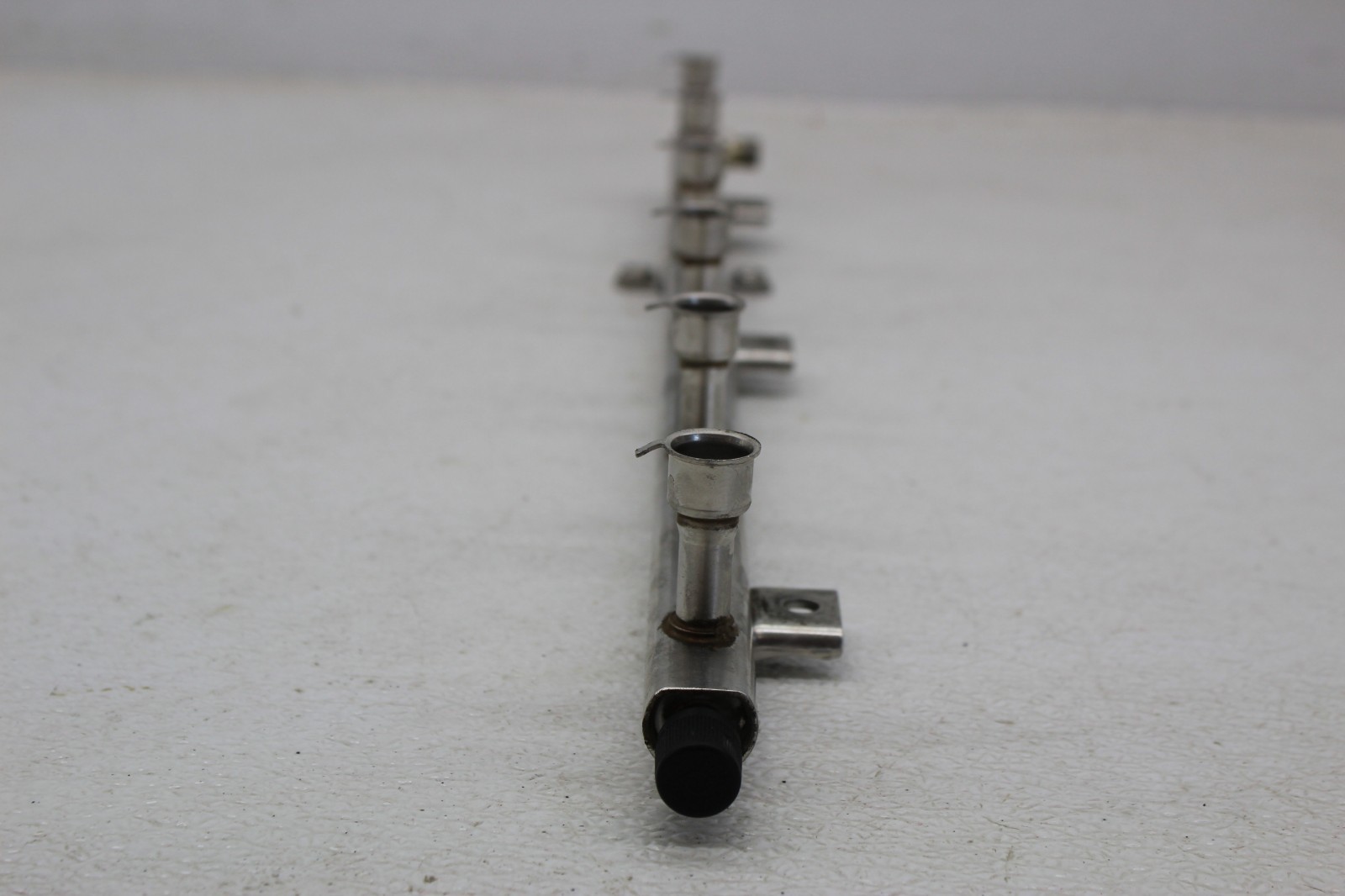 99-01 FERRARI 456 M LEFT SIDE GAS FUEL INJECTOR RAIL