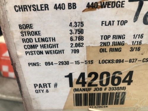 New Custom JE 440 mopar  pistons Flat top