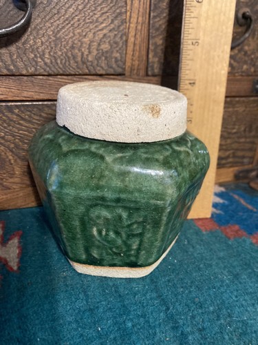 Chinesisches sechseckiges Ingwerglas Jadegrün glasiert Shiwan Ware