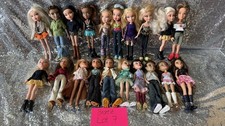 Bratz Fashion Doll Lot 20 Mixed Dolls w/ Outfits  Accessories