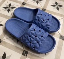 Crocs Unisex Adult Classic Geometric V2 Slides - Women's size 7 / Men's size 5