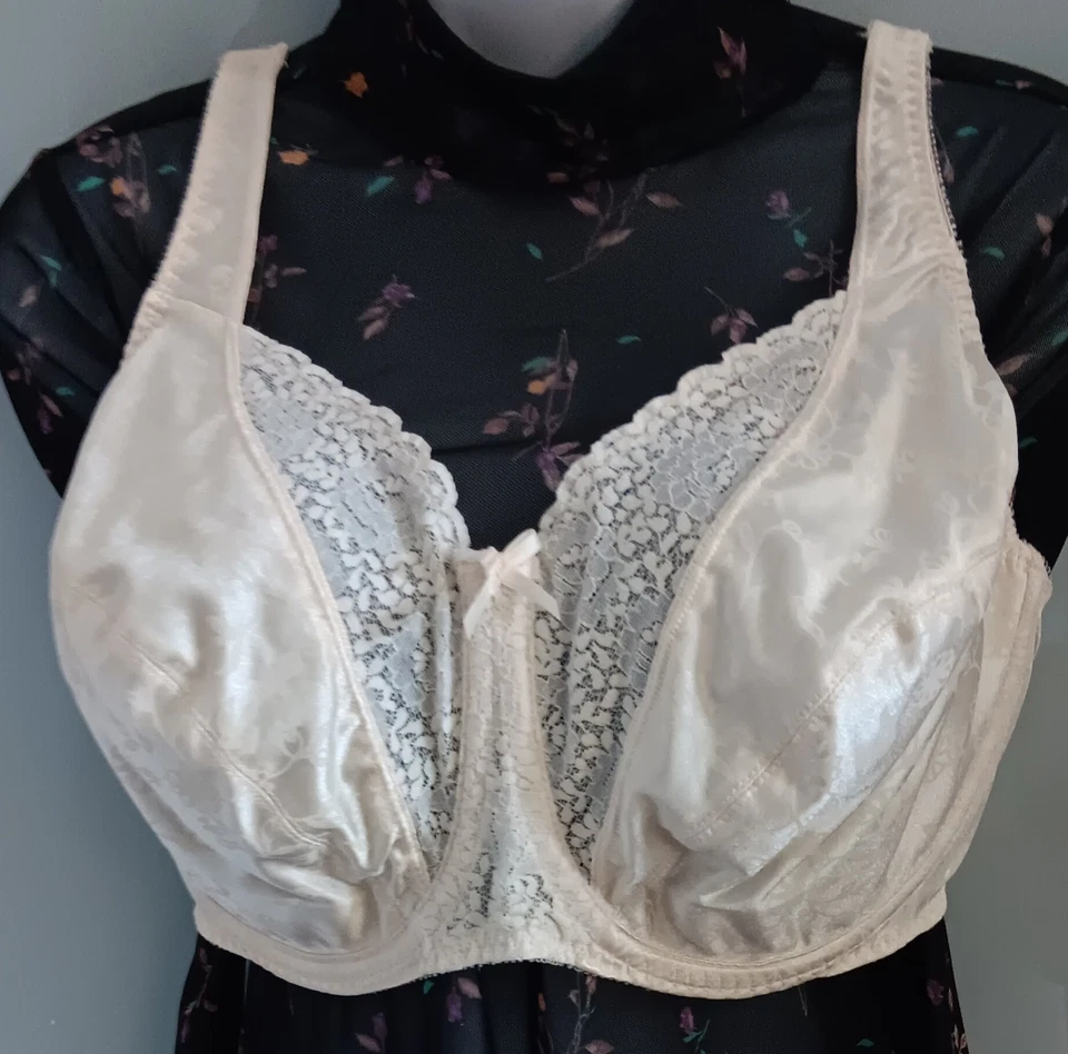 Sujetador color marfil + encaje sin relleno sin forro con cable 3 piezas copas contratadas talla 40DDD Foto 2 de 4