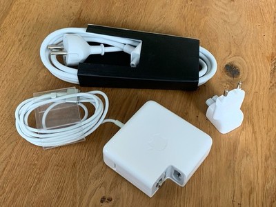 Original Apple magsafe 2 85 Watt Power Adapter Ladegerät A1424 neuwertig