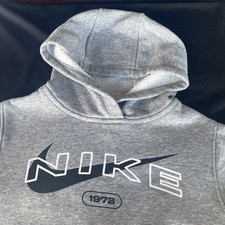 Nike Sportswear Club Fleece Boys Size 4 T 3-4 Yrs Pullover Hoodie nice and clean