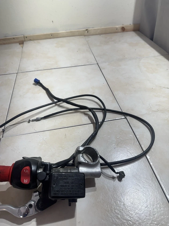 2009-2017 Yamaha Fz6r Handle Bar With Throttle Cables - Image 2 of 4