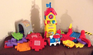 vtech go go smart wheels train station playset