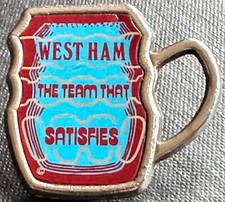 WEST HAM UNITED FC Vintage insert badge Maker COFFER SPORTS N'ton 39mm x 37mm