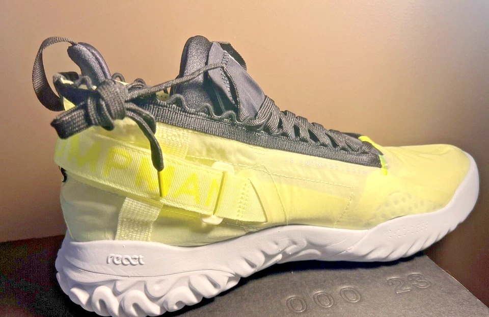 NIB MENS Jordan Proto React VOLT-Yellow 2019 BV1654-700 Jumpman Size 10.5 - Image 4 of 4