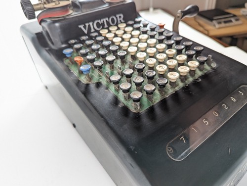 Antique VICTOR Adding Machine Vintage 1920's Era - Picture 5 of 6