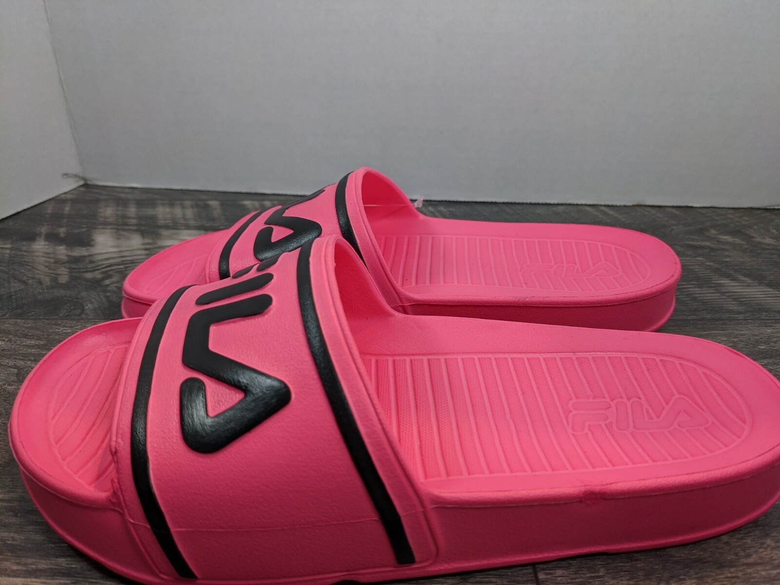 fila slippers pink