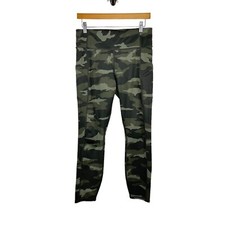 Athleta Womens Camo Contender 7/8 Tight Sz Medium Black Olive Zip Side Pockets