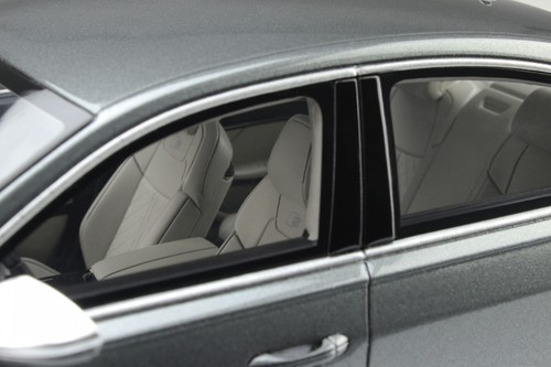 Audi A8 D5 S8 2020 daytona grey met. model car GT856 GT-Spirit 1:18 - Picture 7 of 7