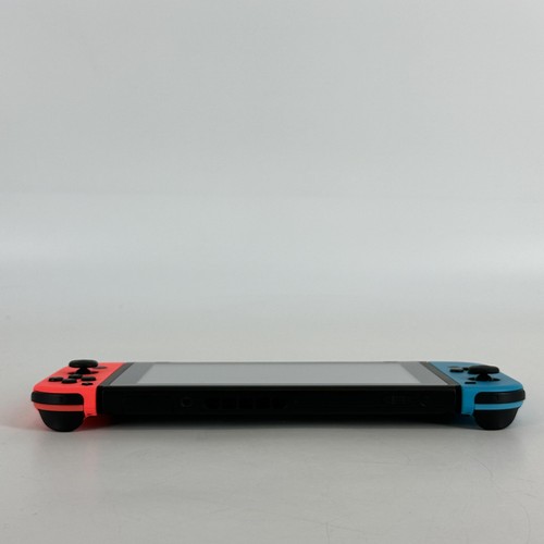 Nintendo Switch Console Portatile Originale Nera 32GB con Custodia/Caricabatterie - Ottima - Foto 4 di 9