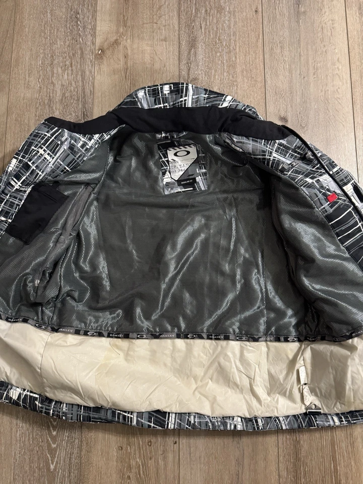 Vintage OAKLEY ICON Waterproof Outdoor Ski Snowboard Jacket Coat Size L RARE - Image 4 of 4