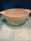 Vintage PYREX Cinderella Butterprint Amish Print 1 1/2 Pt Size Mixing Bowl Clean
