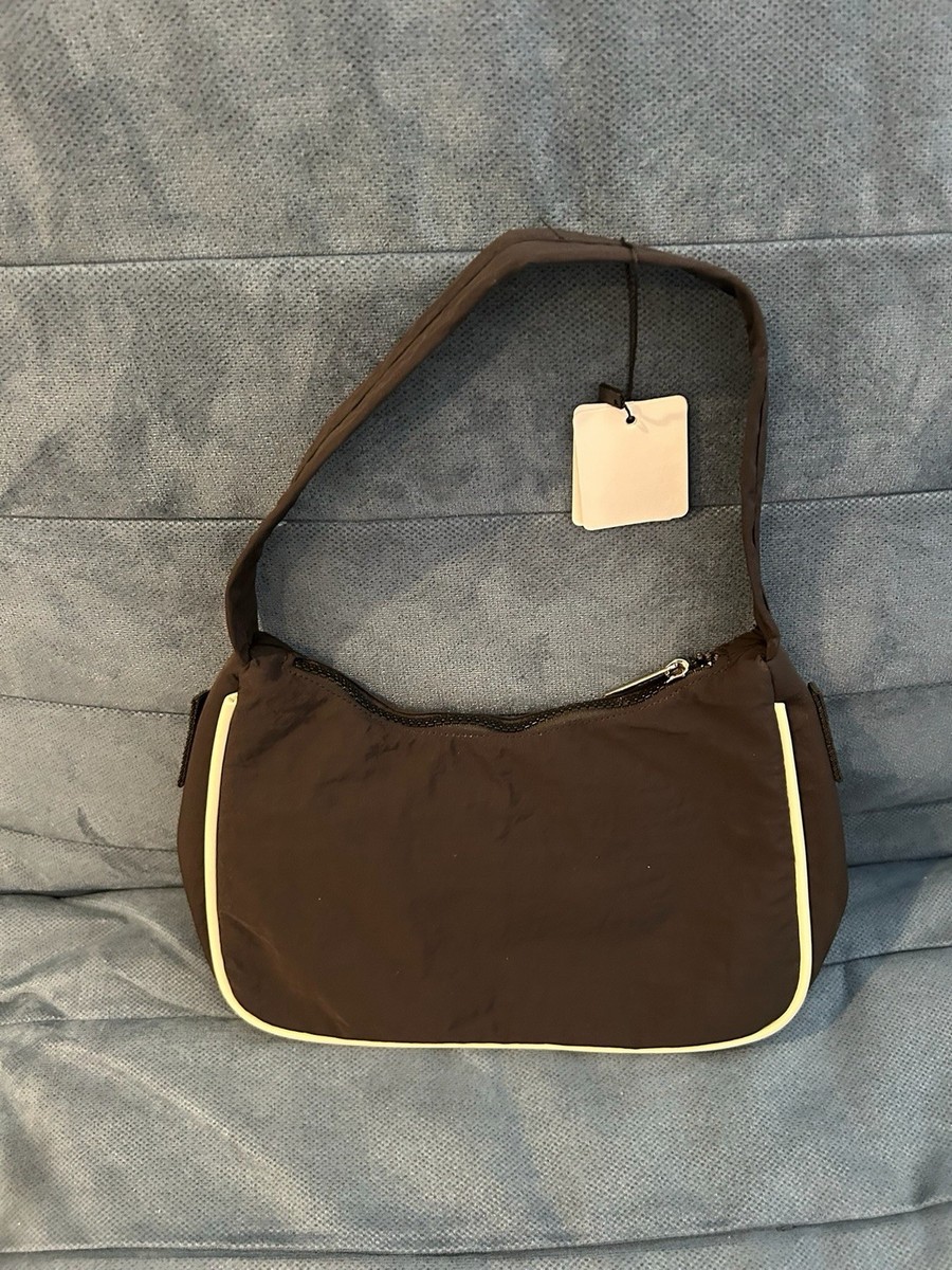 alo ブラウン スエード ショルダーバッグ Alo Brown Shoulder Bag for Women with Logo Accent, Zip Closure
