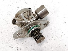 Mercedes-Benz CLA C117 X117 W117 2017 Hochdruckpumpe A2700700501 Benzin 155kW