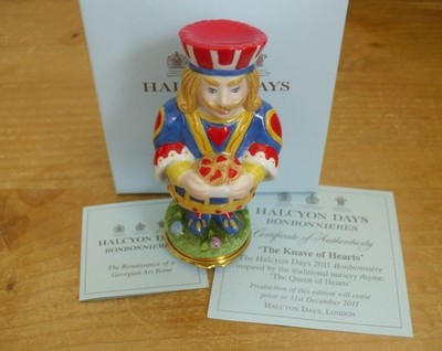 Boxed Halcyon Days ''The Bube of Hearts'' Bonbonniere - 4'' (10,5 cm)