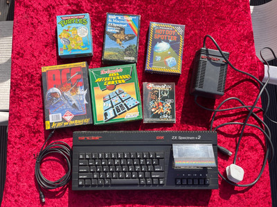 Retro Sinclair ZX Spectrum 128k Plus + 2A Issue Computer - getestet & funktionsfähig