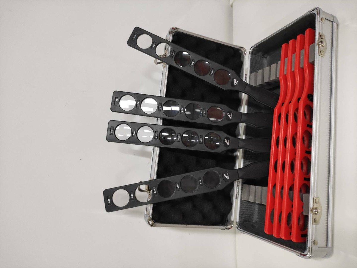 Optical Retinoscopy Rack Lens Set – 8 Bars 40 Lenses – Aluminum Case