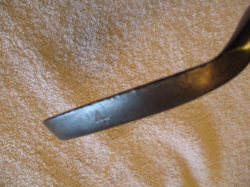 VINTAGE BURKE GOLFRITE LEGNO ALBERO 4 MASHIE FERRO RH raro ECCELLENTE mazza - Foto 3 di 9