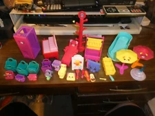Shopkins LOT Play Small Mart Market Shopping Cart accessories