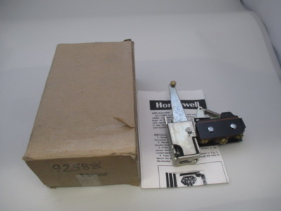s☆t☆y☆k 133568 - Honeywell 133568 - Auxiliary Switch for V4055/9055/4062
