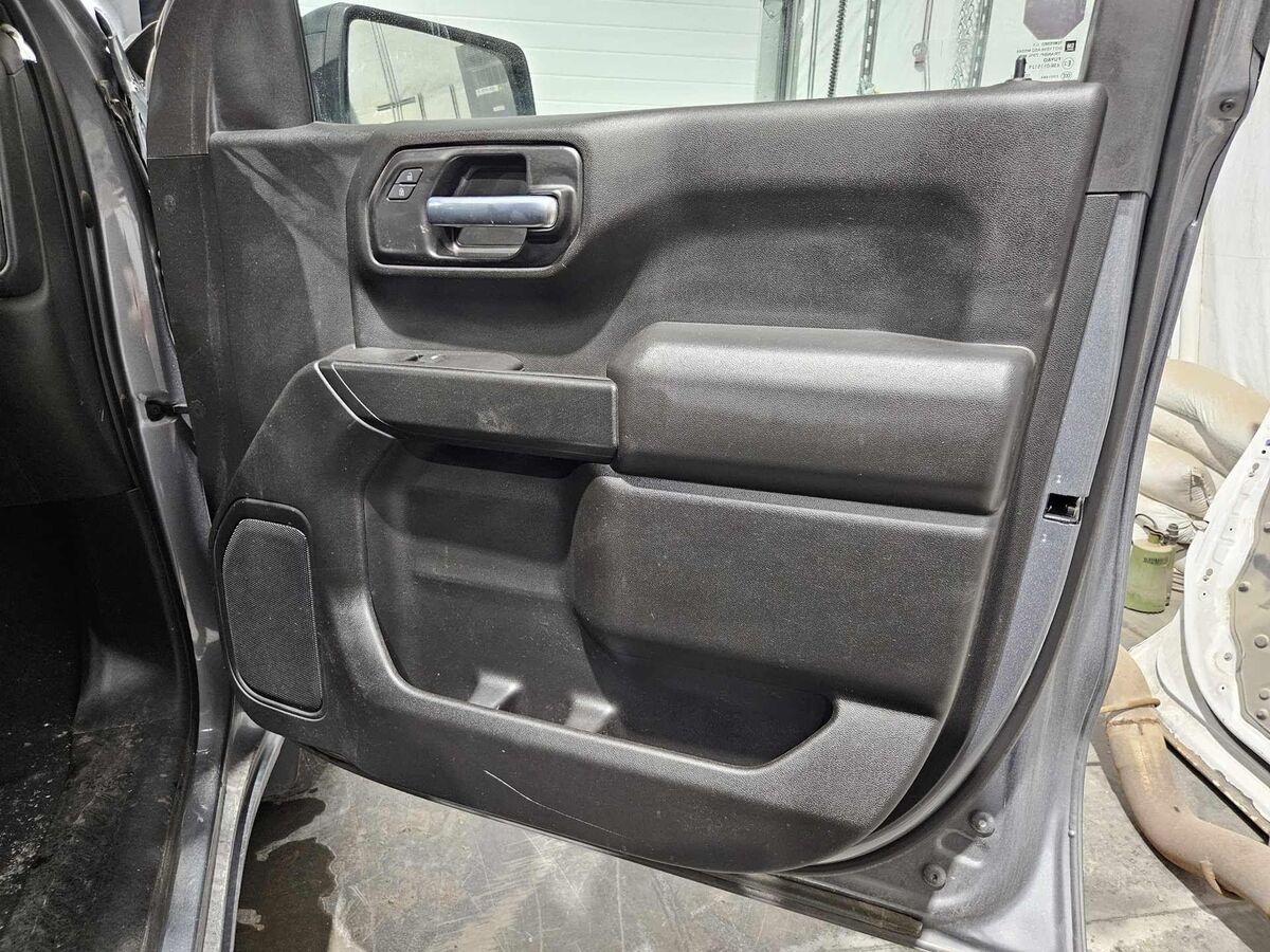Left Side Door Kit | GMC SIERRA 1500 BASE 2020 Left Side Door Kit | GMC SIERRA 1500 BASE 2020
