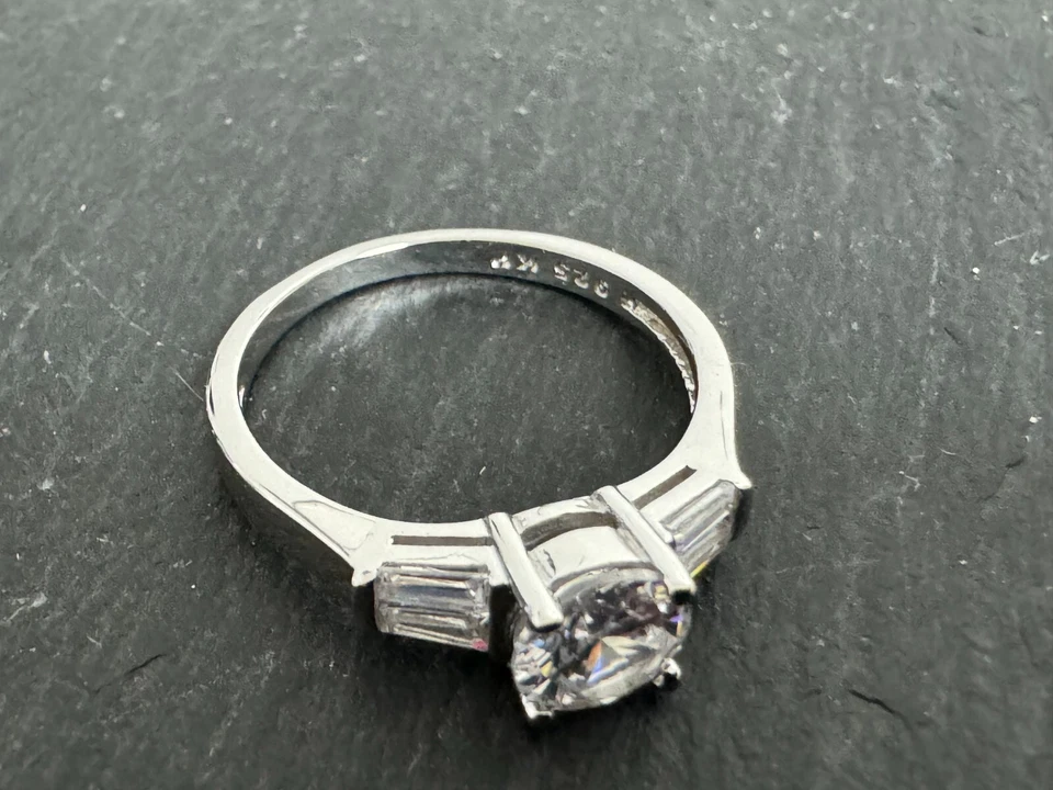 925 Silber Cocktail Ring Zirkonia Ring Gr 19 sehr modernes solides Design - Bild 4 von 4