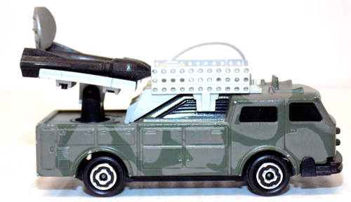 VINTAGE Majorette Brand DIECAST ROCKET LAUNCHER TRUCK 3 1/2" long - 第 4/11 張圖片