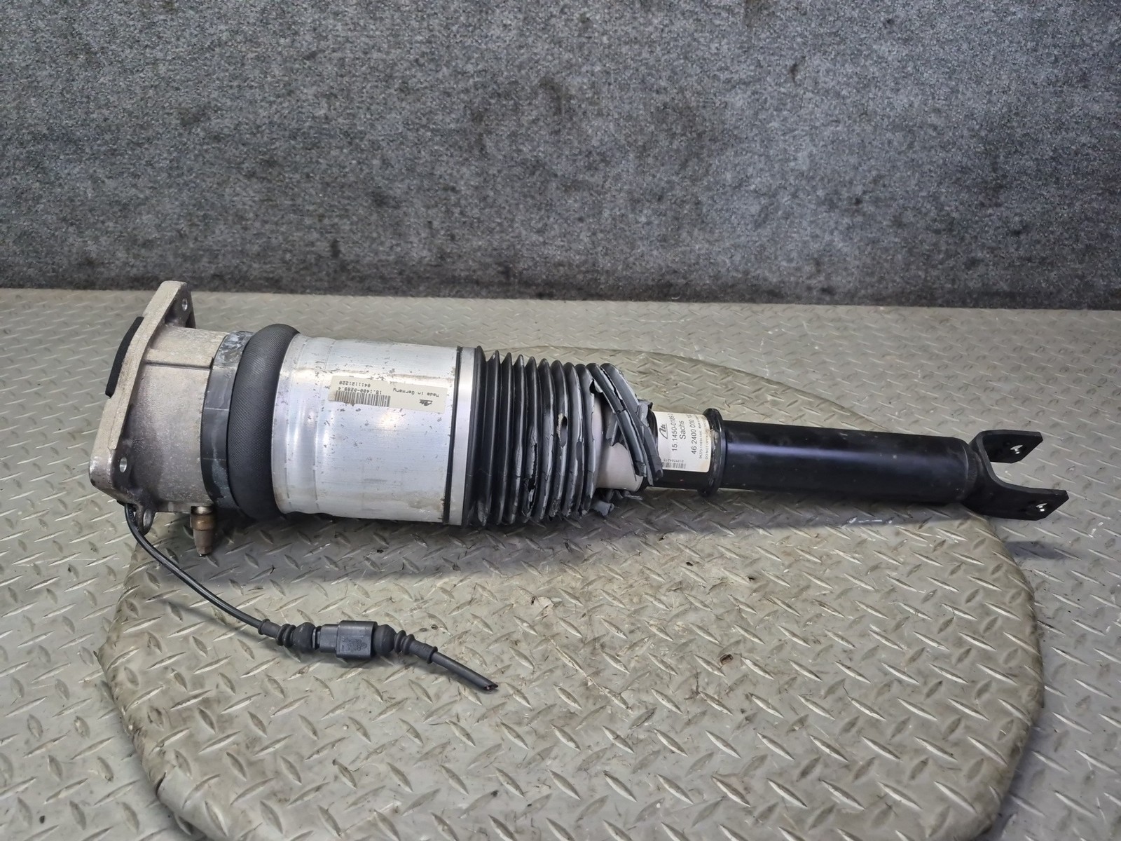 Bentley Continental GT 2003-2010 Rear Left Strut assembly
