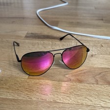 Blenders Eyewear Aviator Sunglasses   Berry Loud lens and black frame with case