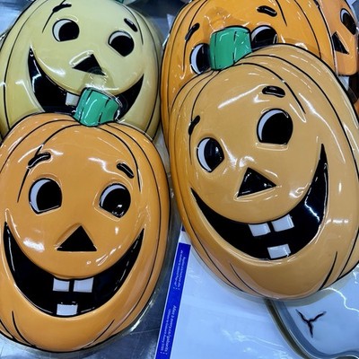 VTG HALLOWEEN PUMPKIN 3D MOLDED VACUFORM PLASTIC DECORATION 10 