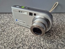 Sony Cybershot Digital Camera DSC P200 7.2MP
