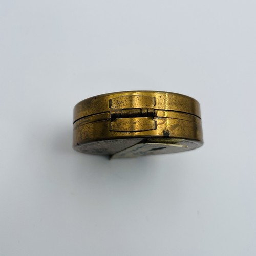 Blush a polvere doppio scomparto compatto vintage non marcato 1932 oro verde - Foto 8 di 11