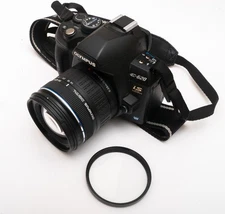 Olympus EVOLT E-620 12.3MP 4/3 Digital SLR Camera w/14-42mmLens 4,758 Clicks