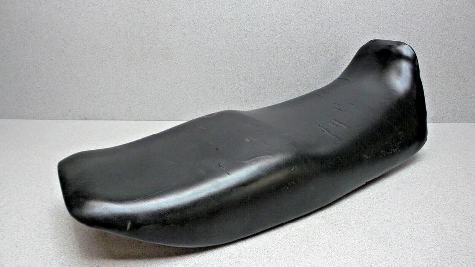 ASIENTO HONDA INTERCEPTOR 700 750 V45 VINTAGE Foto 4 de 4