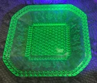 🏺Antique Uranium Green Depression Glass Berry Bowl By Adam’s & Co 10” x 10”
