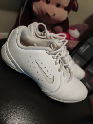 nike sideline 3 size 7.5